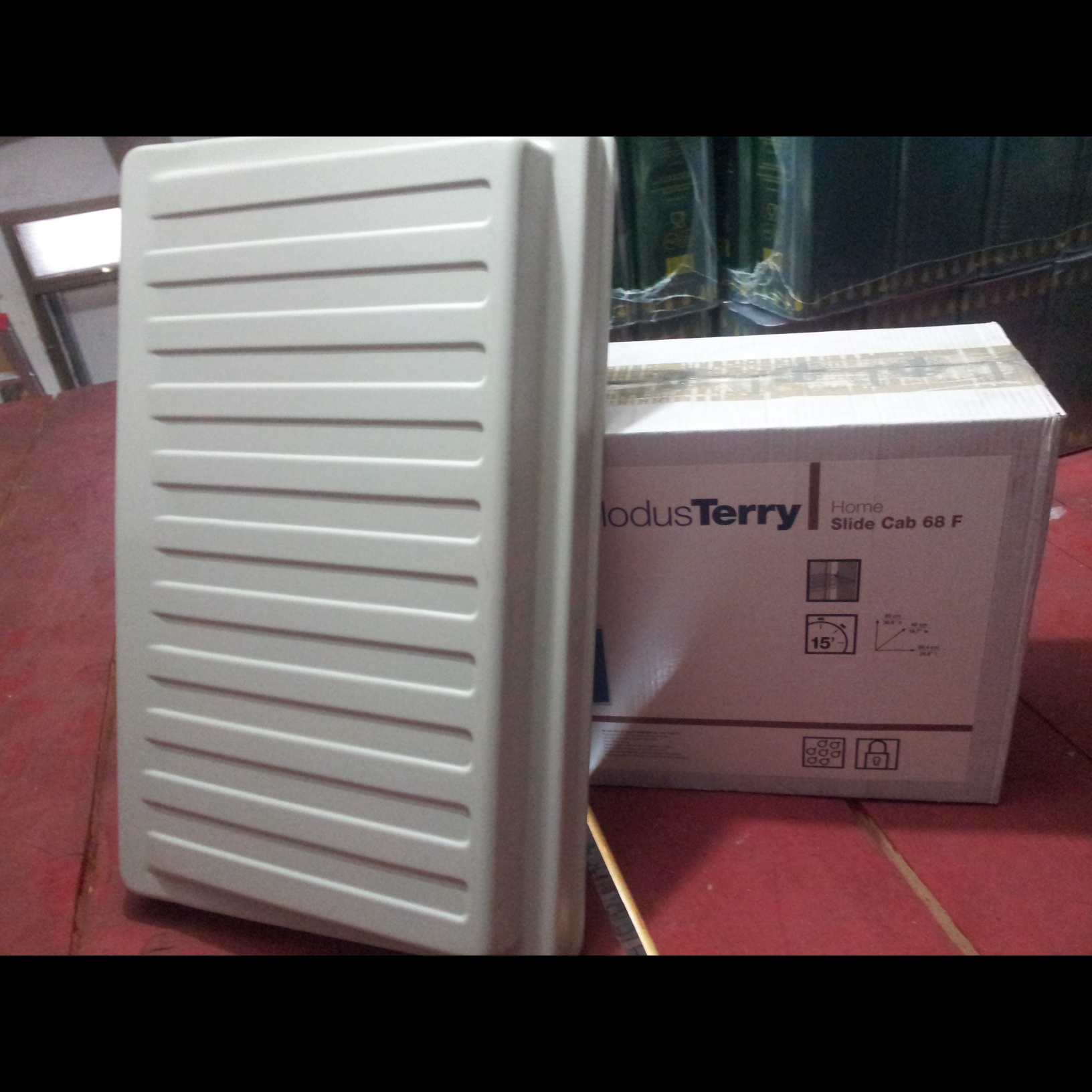 Immagine di Tettuccio per copertura Armadio Terry